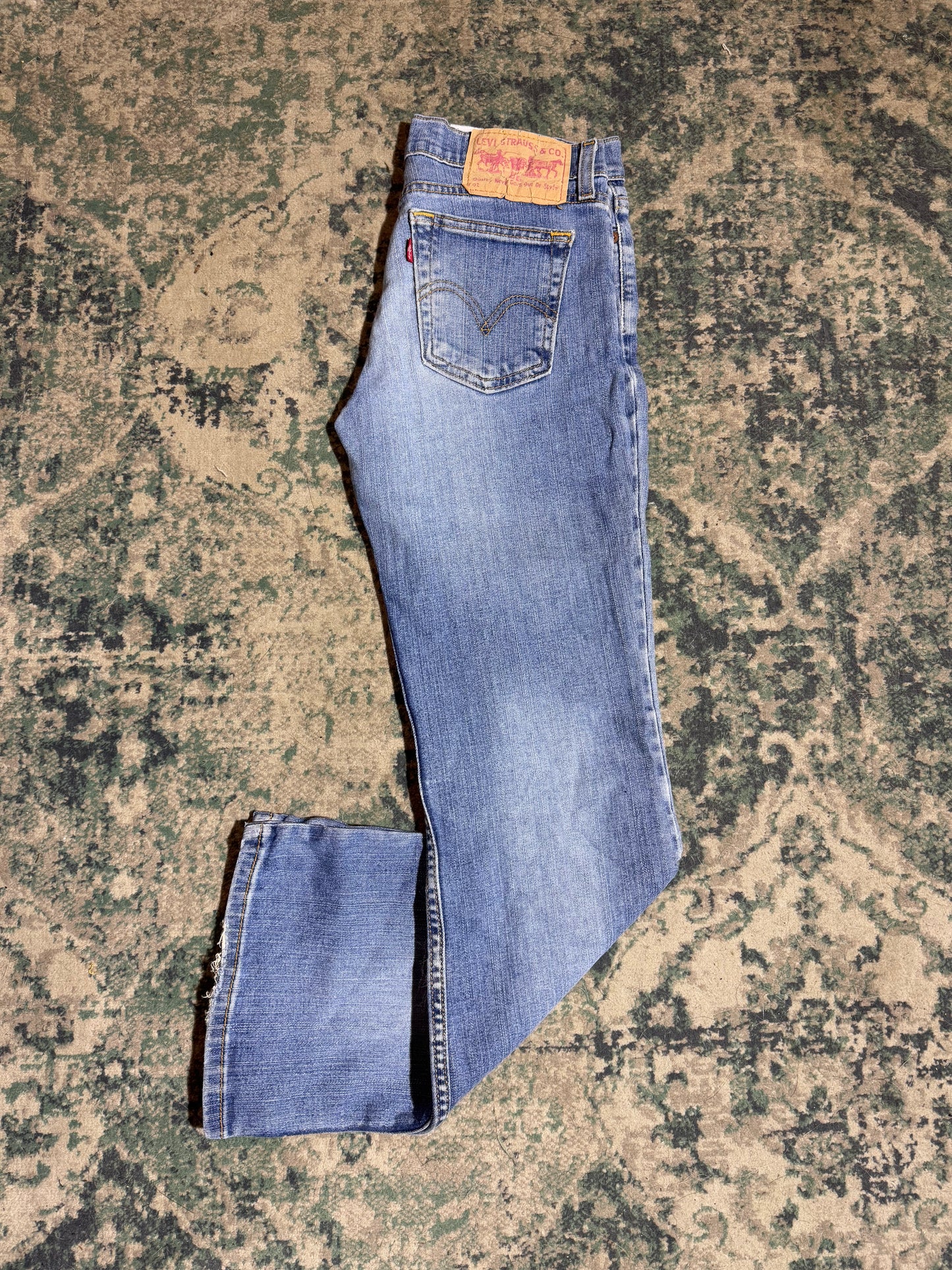 *Levi’s - W28 us