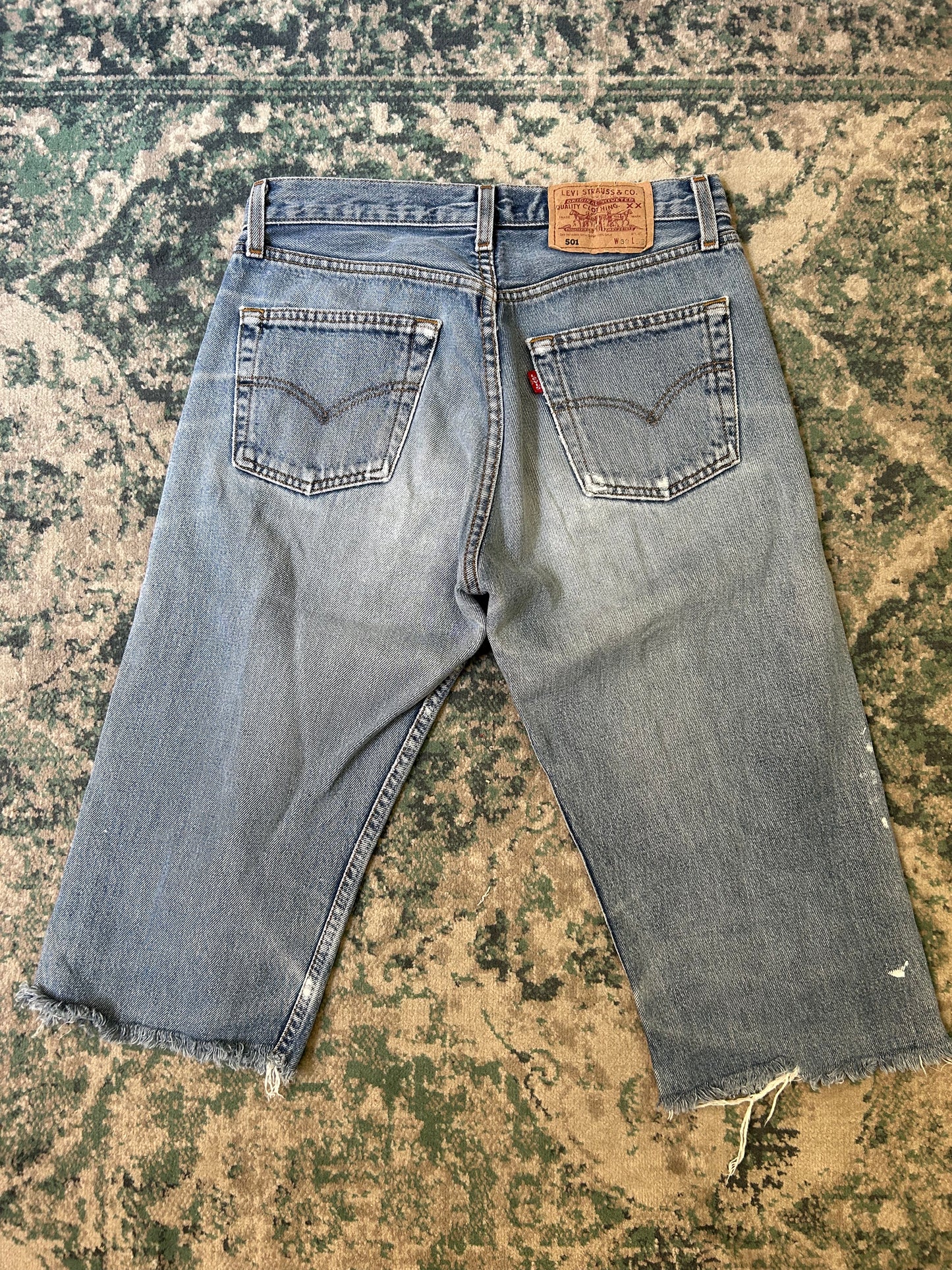 *Levi’s - W30 us