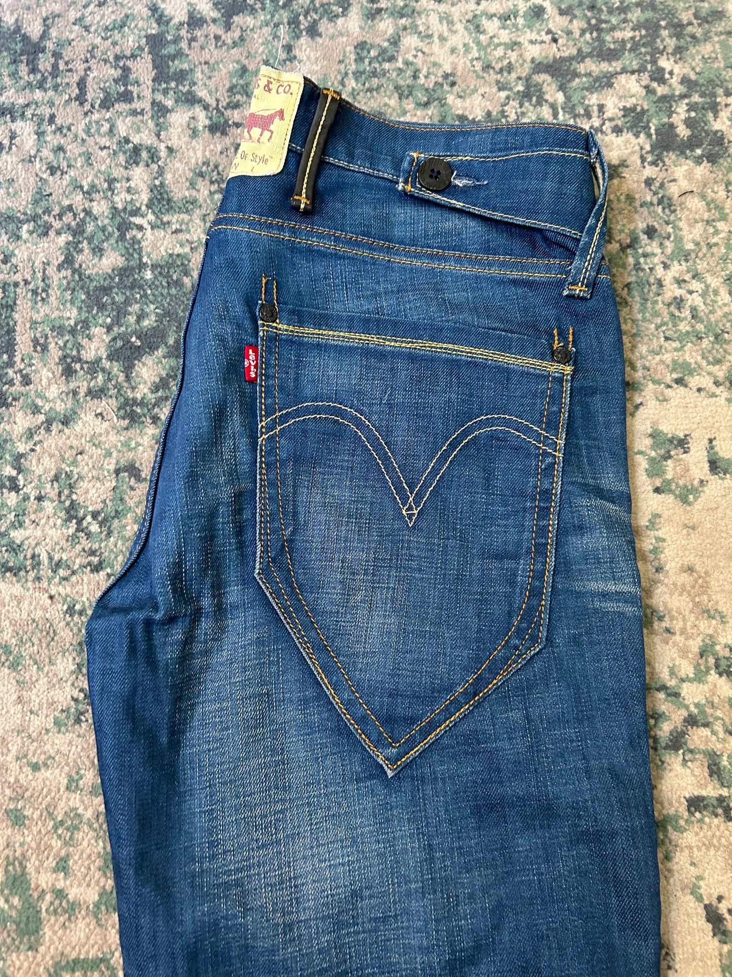 *Levi’s - W30 us