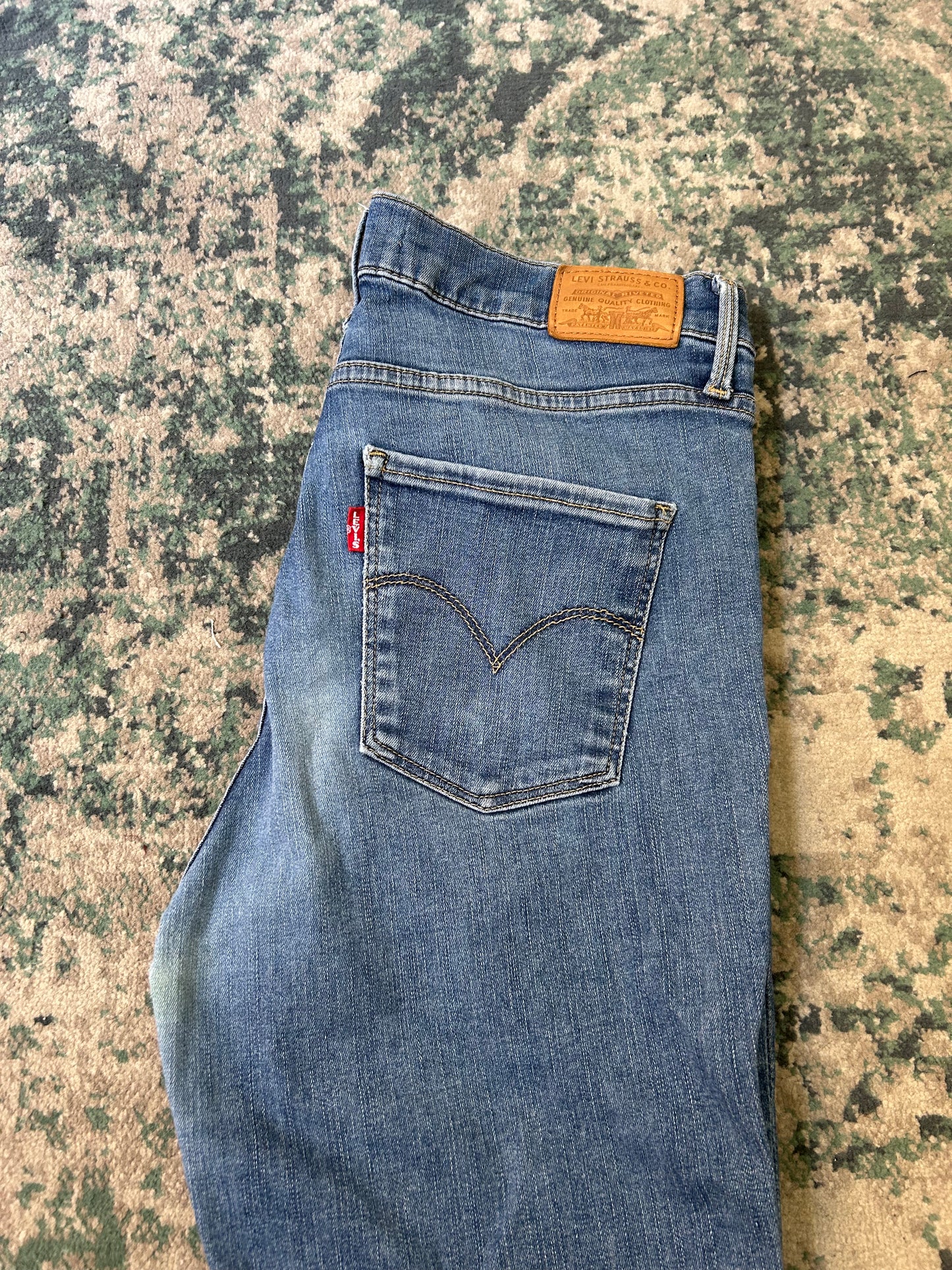 *Levi’s - W30 us