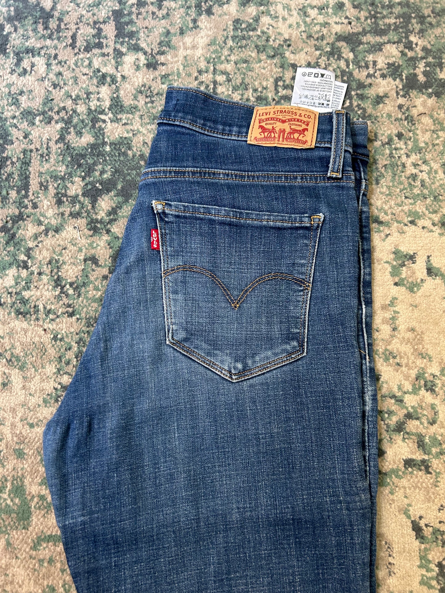 *Levi’s - W30 us