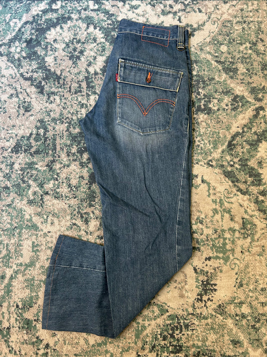 *Levi’s - W30 us