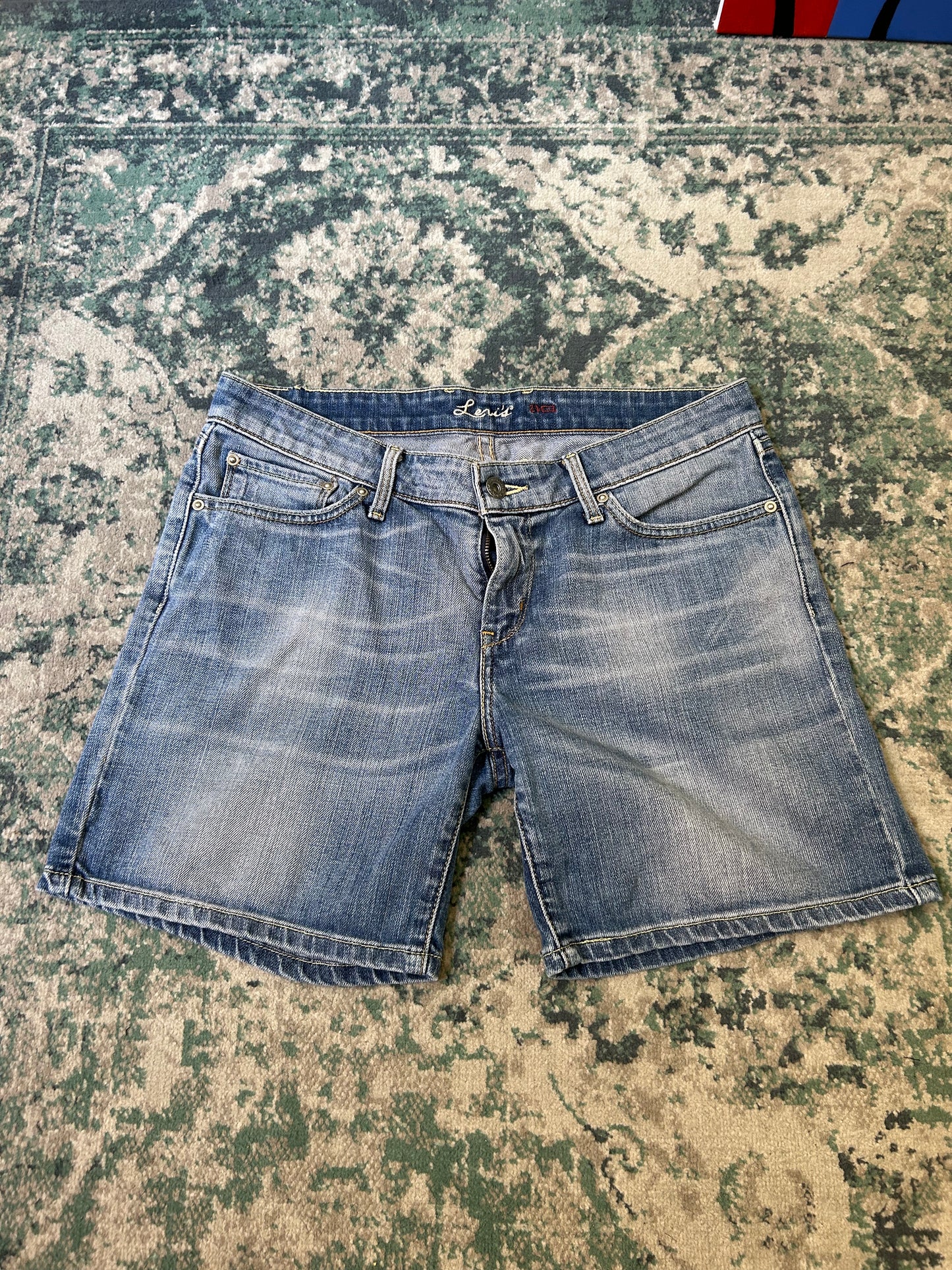 *Levi’s - W31 us