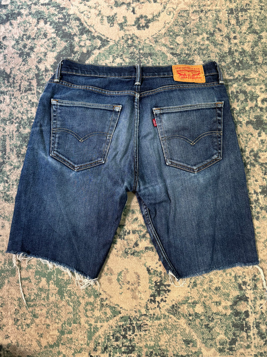 *Levi’s - W32 us