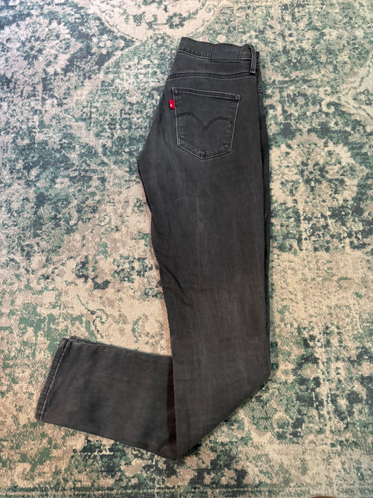 *Levi’s - W28 us