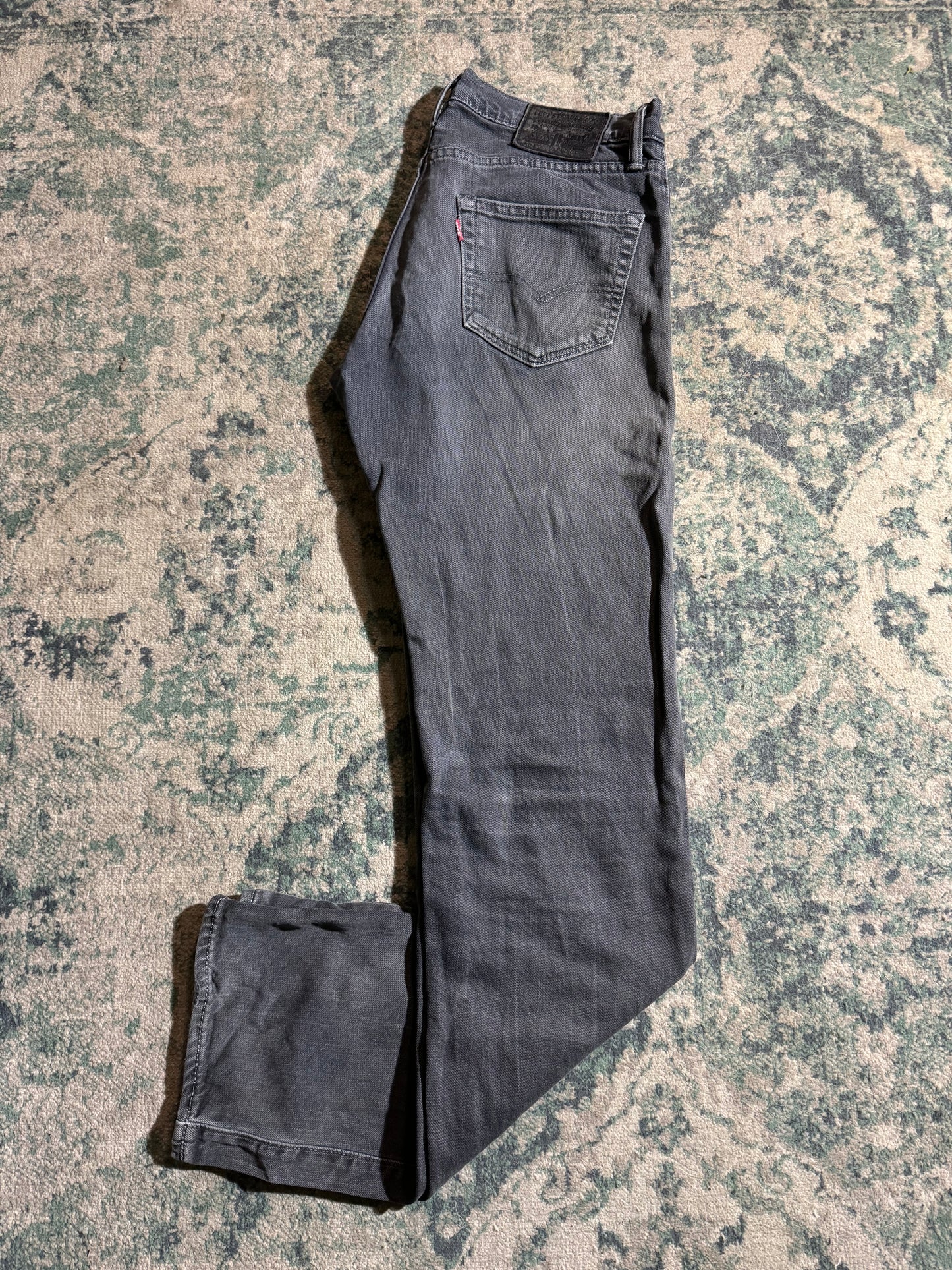 *Levi’s - W30 us