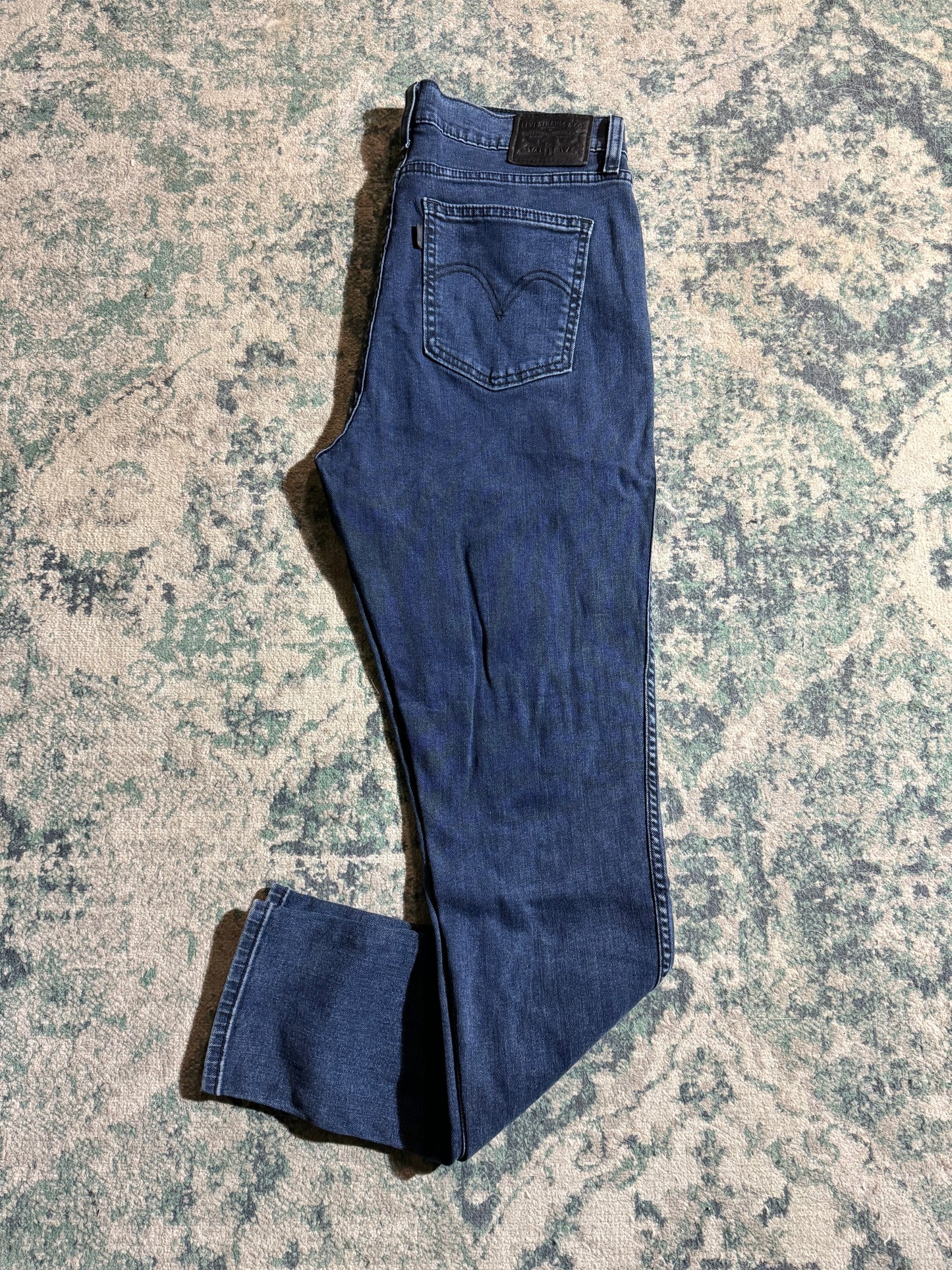 *Levi’s - W30 us