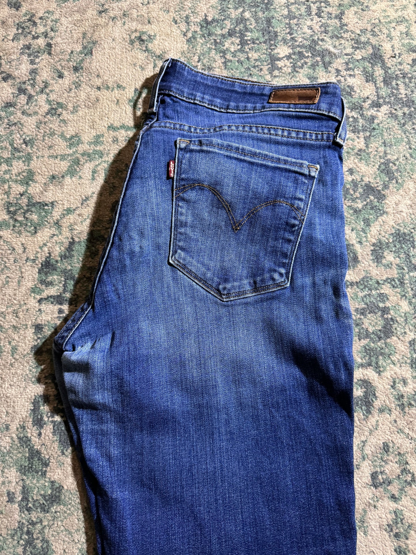 *Levi’s - W30 us