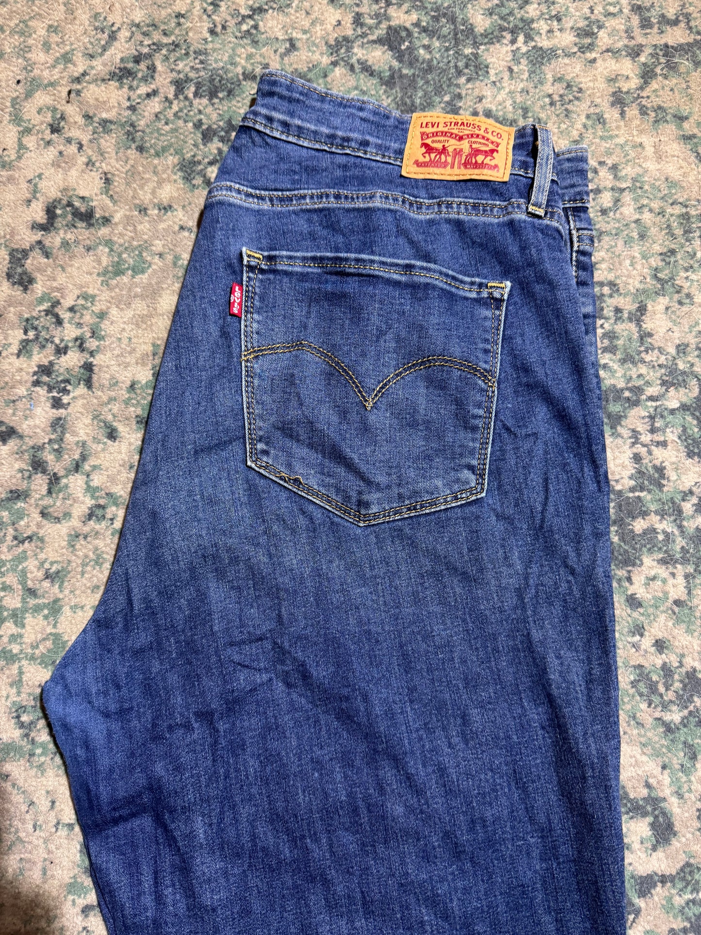 *Levi’s - W32 us