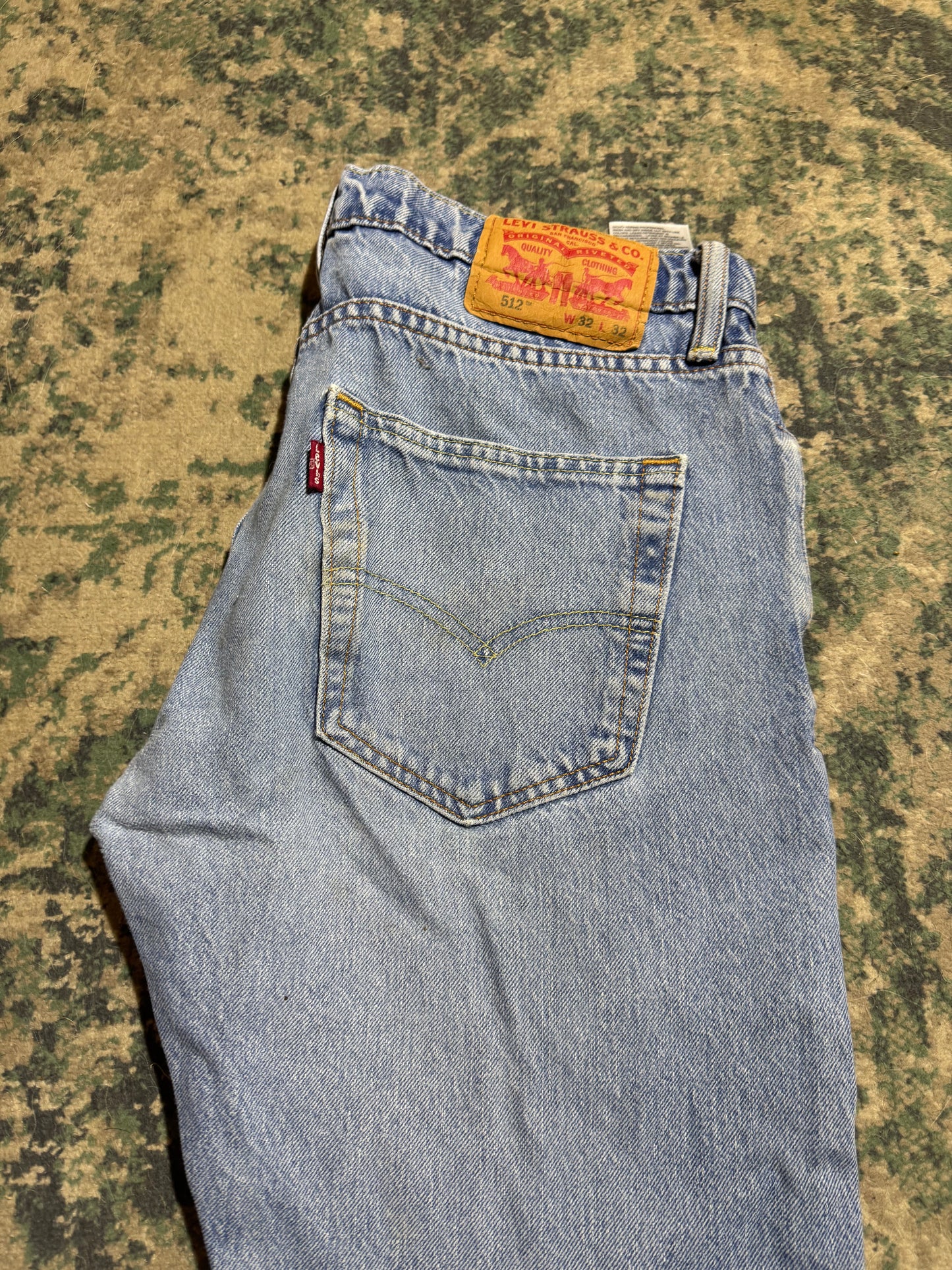 *Levi’s - W32 us