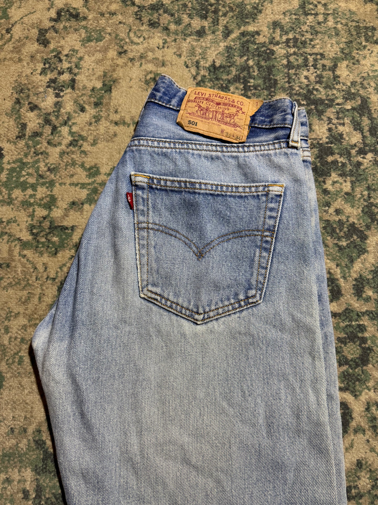 *Levi’s - W31 us