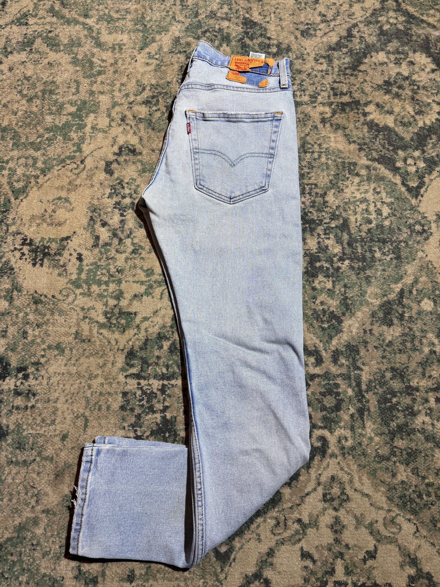 *Levi’s - W33 us