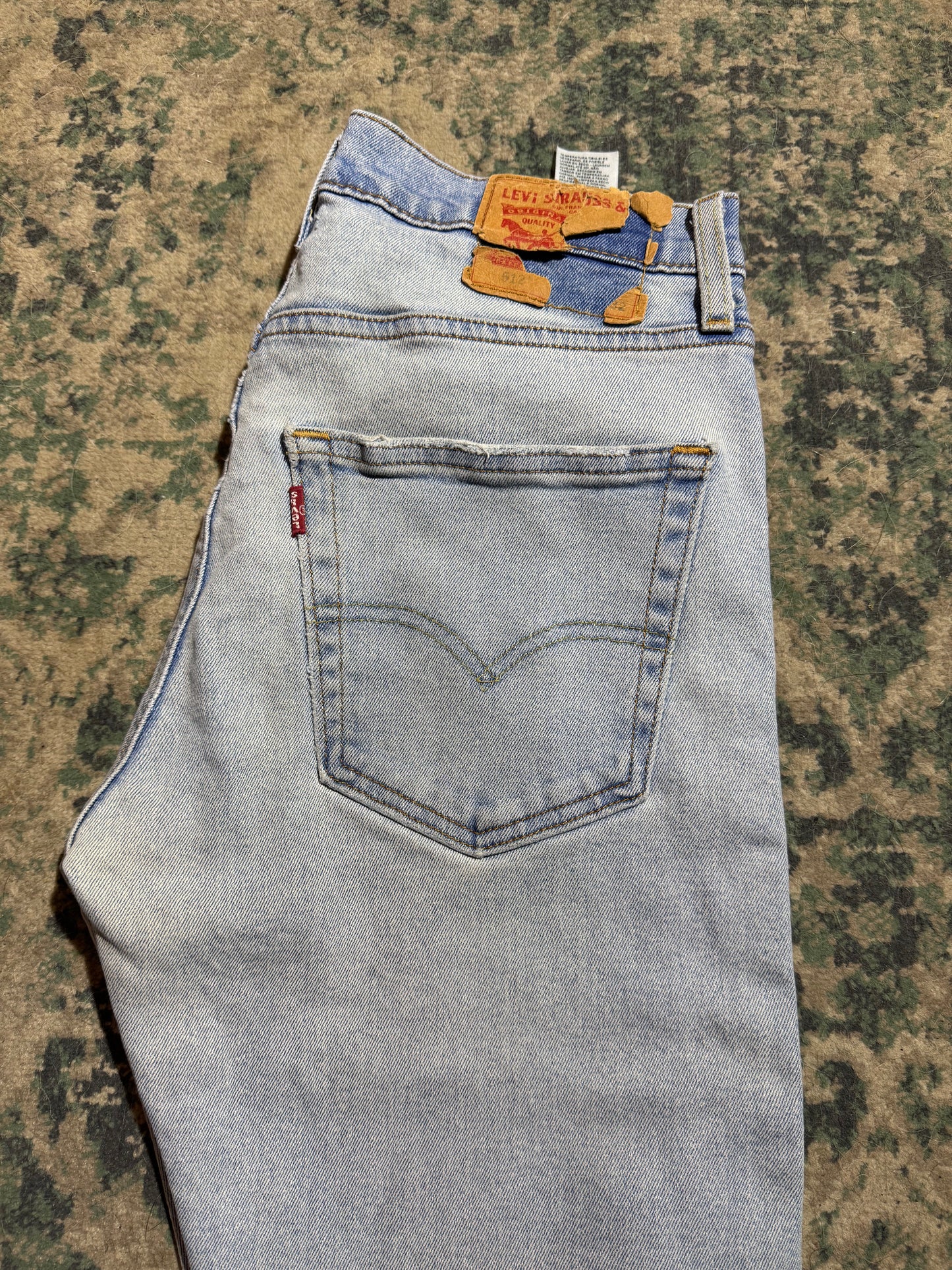 *Levi’s - W33 us