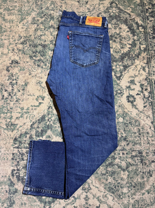 *Levi’s - W38 us