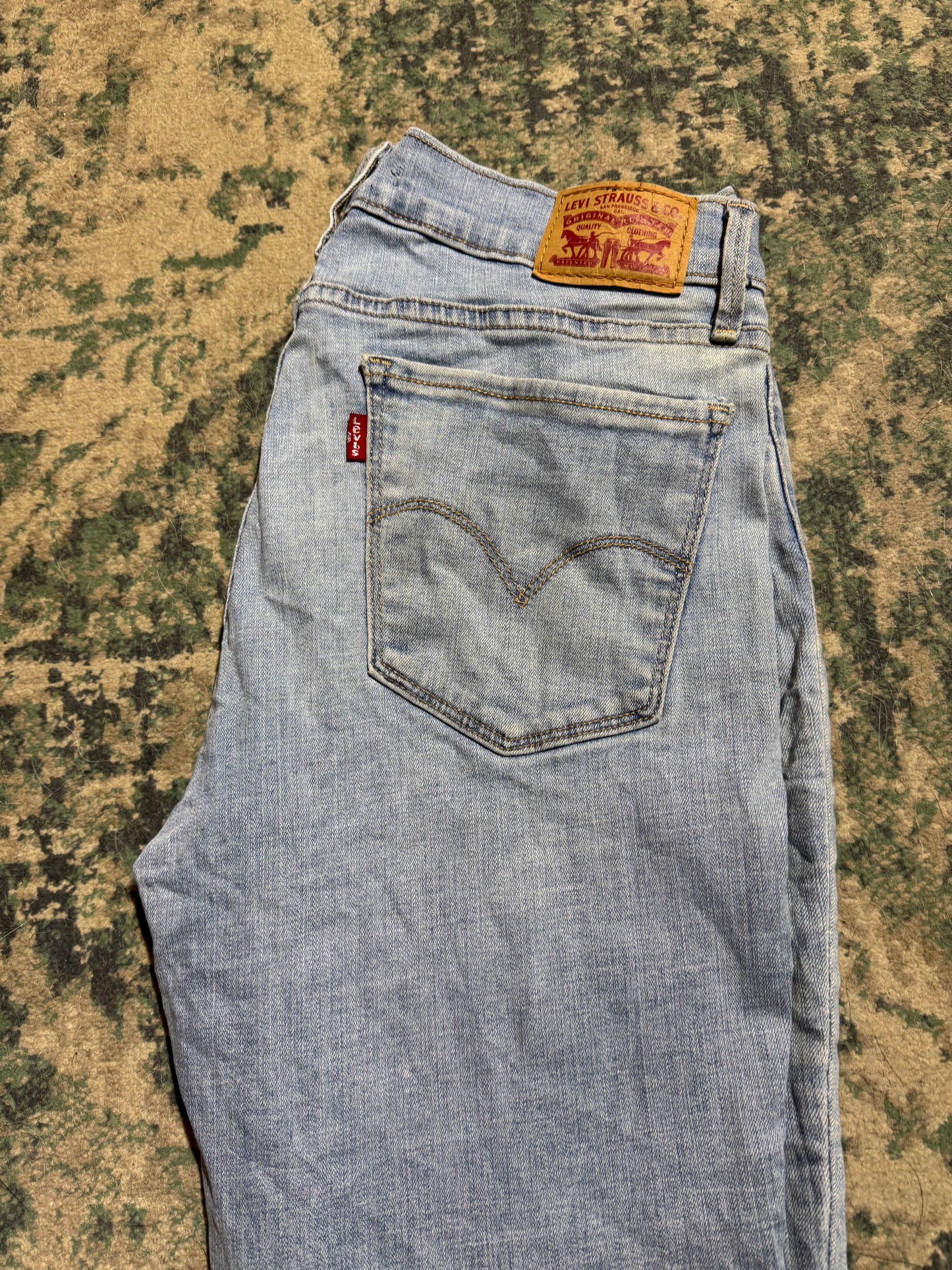 *Levi’s - W29 us