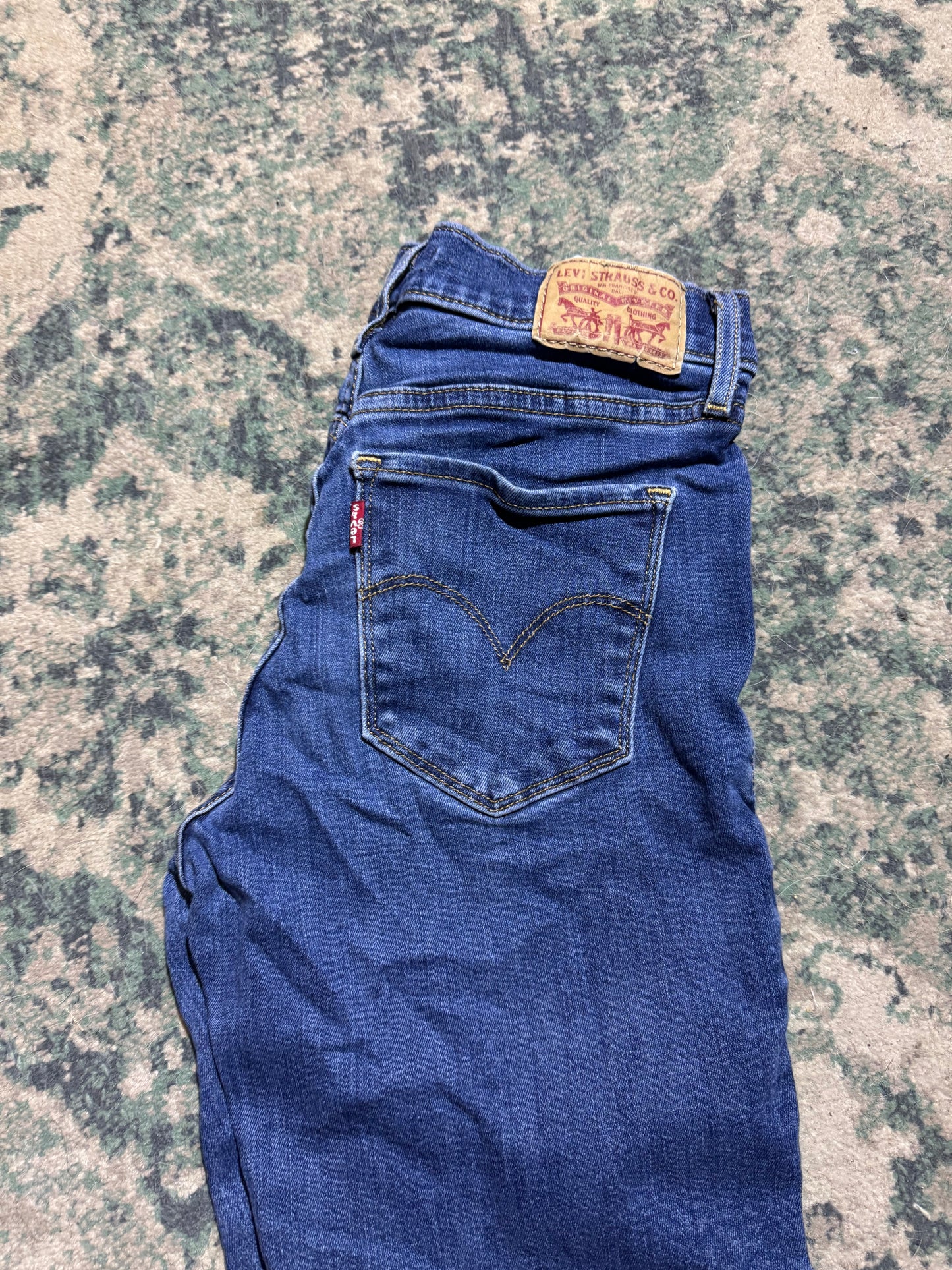 *Levi’s - W28 us