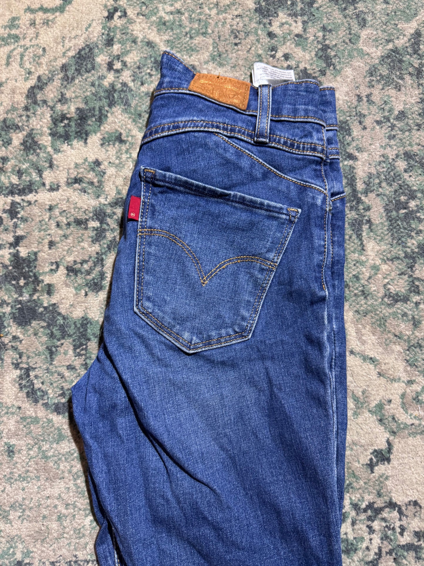 *Levi’s - W28 us