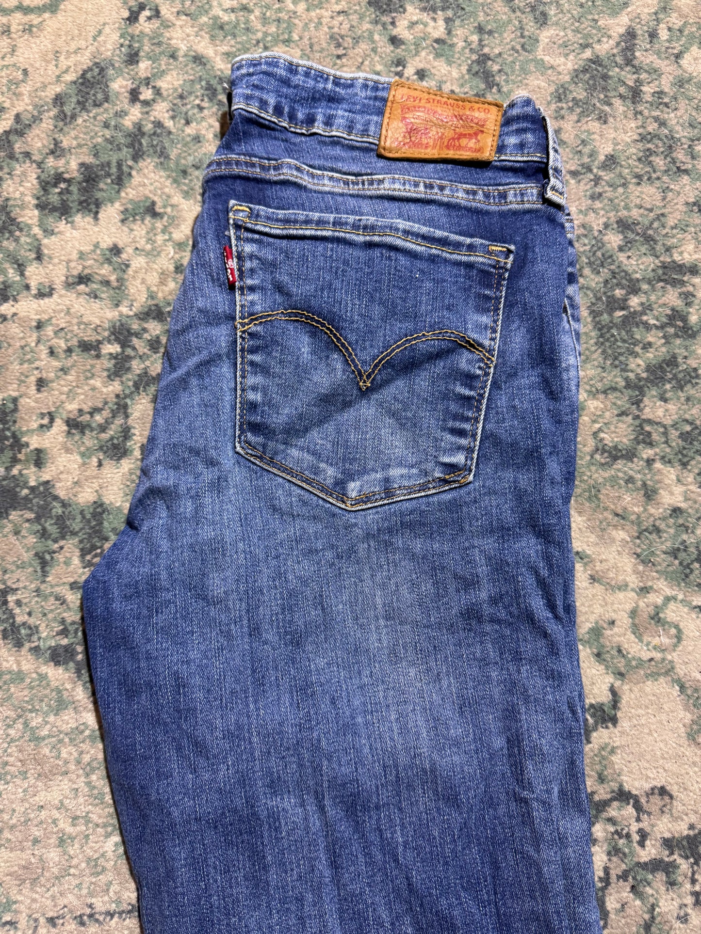 *Levi’s - W28 us