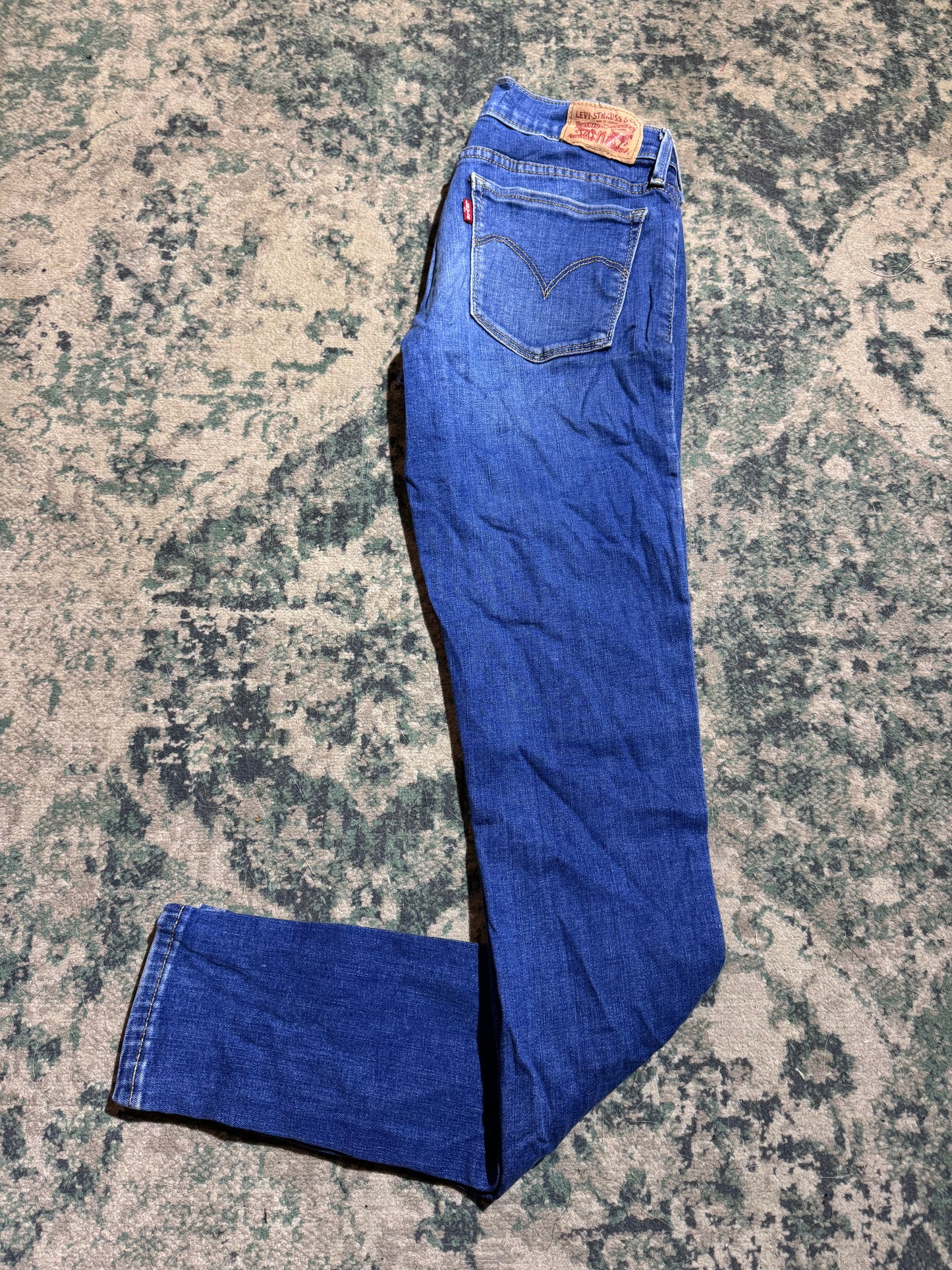 *Levi’s - W28 us